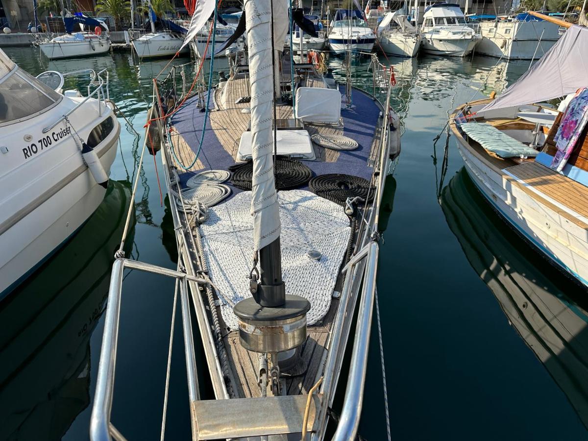 Hotel Unique Wooden Sail Yacht + 2 Bikes Included! Sant Adrià de Besòs Esterno foto